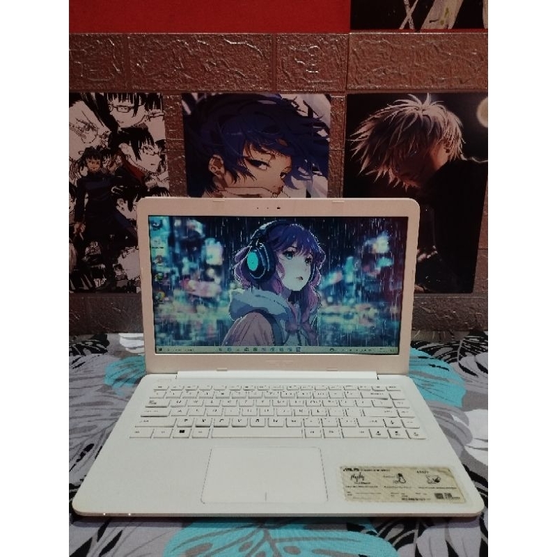 Laptop Asus E402Y AMD E2-7015 RAM 4GB | HDD 1TB