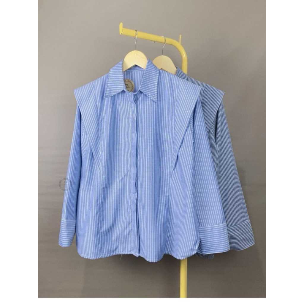 [YUMNA] VELLA SHIRT - KEMEJA WANITA MOTIF SALUR - ATASAN WANITA KEMEJA STRIP KOREAN STYLE