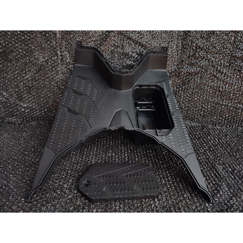 DEK PIJAKAN KAKI DEK LANTAI BORDES ATAS VARIO 150 125 2016 2017 MRK NARITA