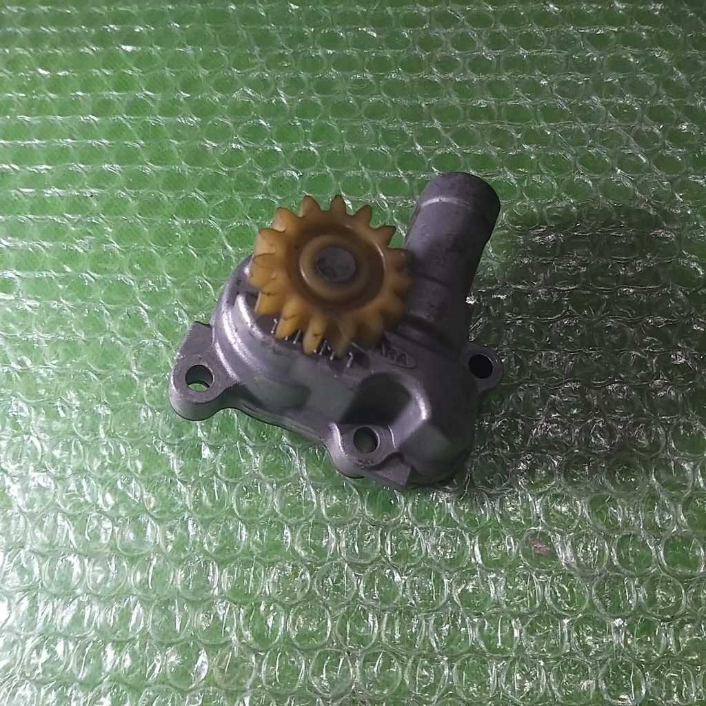 GEAR OIL PUMP GIR POMPA OLI IDLE YAMAHA R25 MT25 ORIGINAL