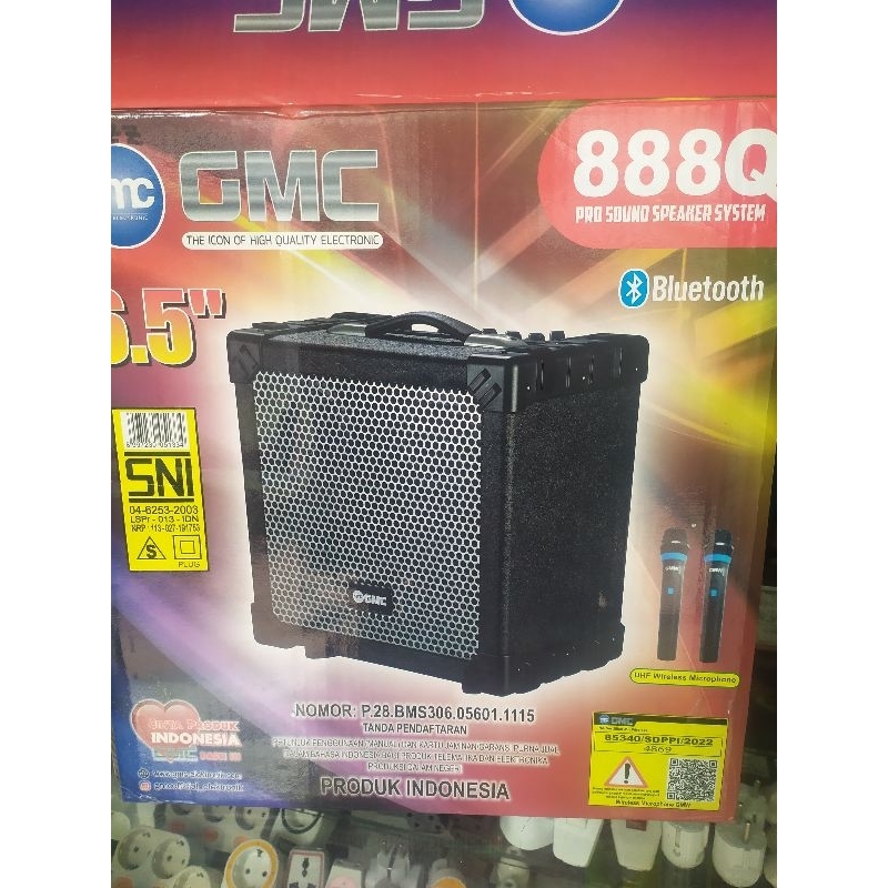 qiub speaker aktif GMC888Q termasuk 2mic wireless colokan gitar