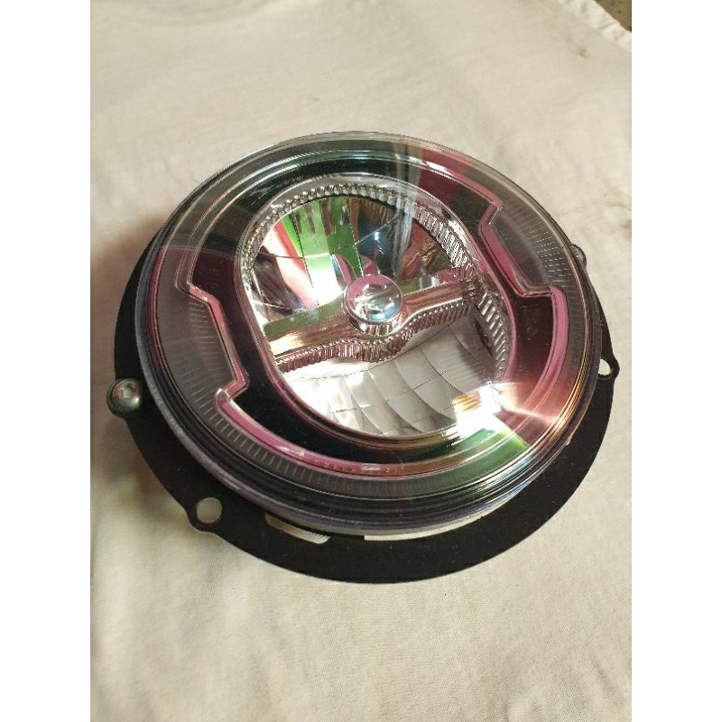 Lampu depan copotan Harley Davidson 5,75 inch