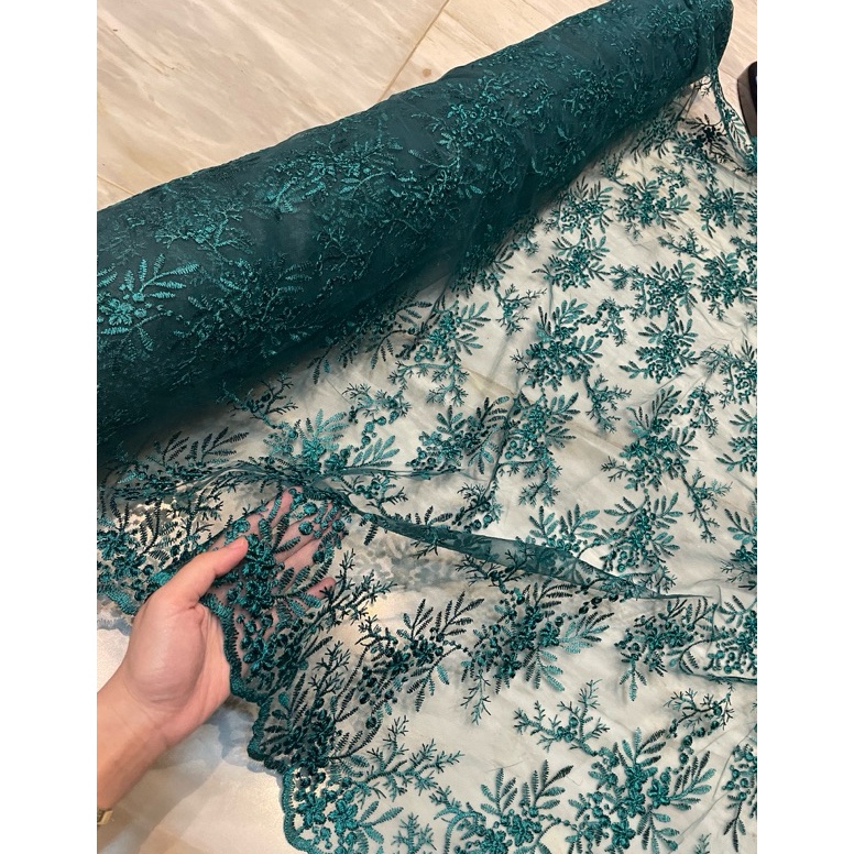 KODE W28Q Bahan Kain Kebaya Bordir Tile Brokat Alana Warna Hijau Emerald