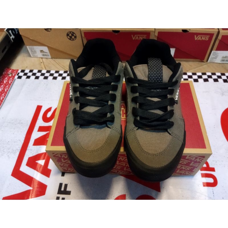 VANS CHUKKA PUSH BLACK BUNGEE CORD