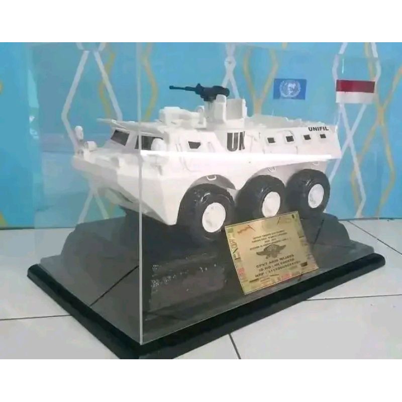 miniatur panser anoa UN