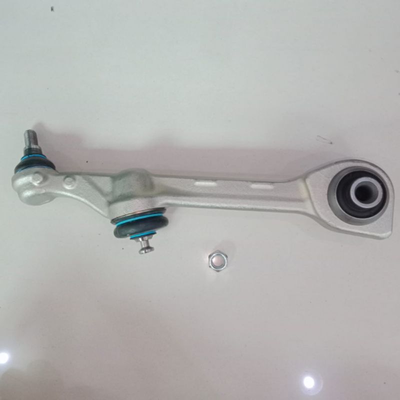 Arm besi mercy w221 sclass  / Balljoint bawah / Lower arm / sparepart mercedes benz