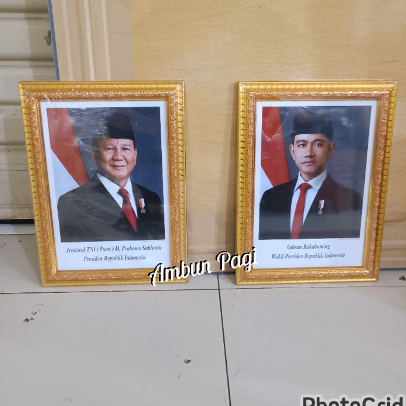 

best seller bingkai foto presiden Prabowo dan wakil Gibran uk. 25cm x 35cm ready stock