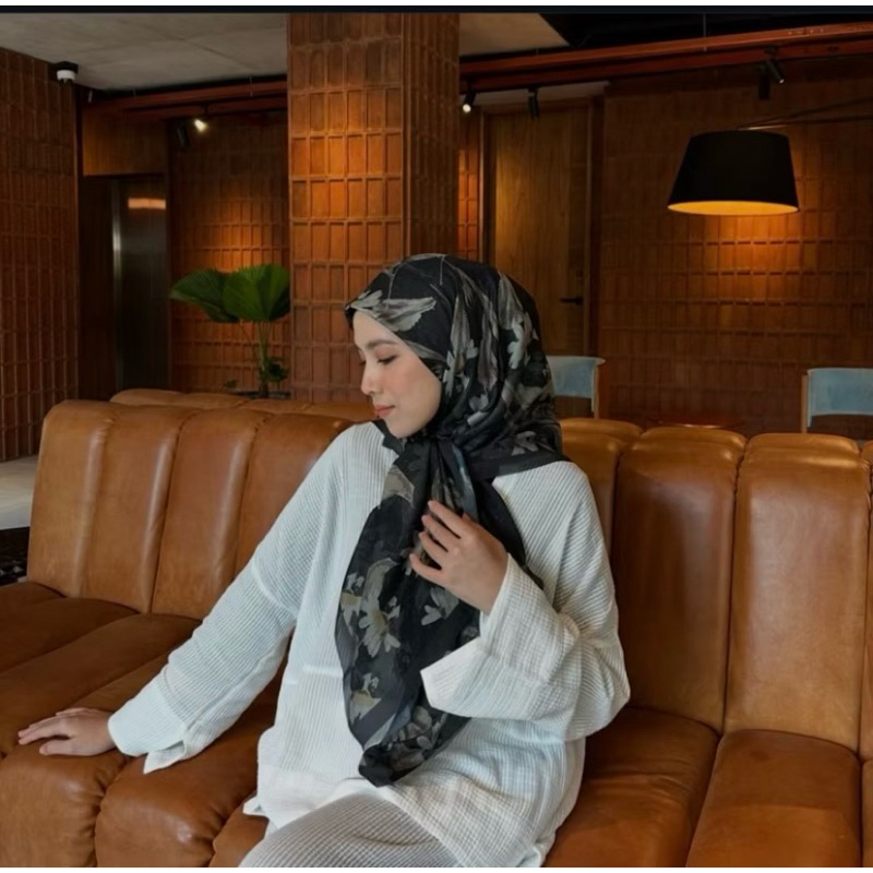 CALLA MONOGRAM ARASCARF // Calla Monogram Series Arascarf