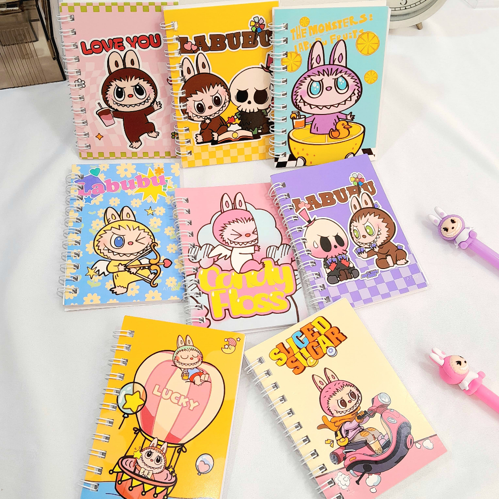 

Buku Tulis Spiral LABUBU Ukuran A7 Kertas Putih Bergaris / Notebook Spiral Labubu Ukuran A7 Super Cute Lucu Alat Tulis Sekolah Anak Kekinian Kualitas Terbaik Harga Termurah Bisa Grosir dan COD