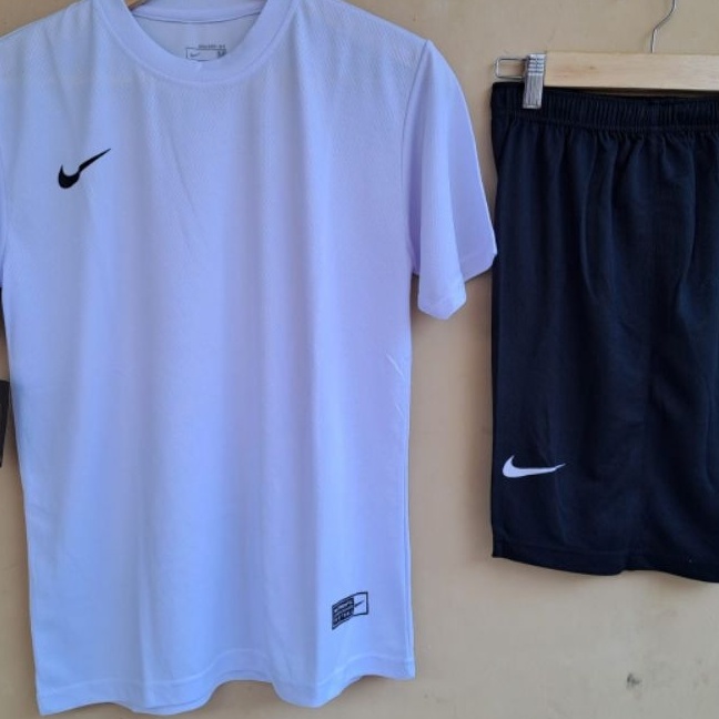 Bonus BAJU OLAHRAGA OUT DOR POLOS one set Jersy Futsal SEPAK BOLA BTON VOLLY VOLI JOGGING LARI BULUT