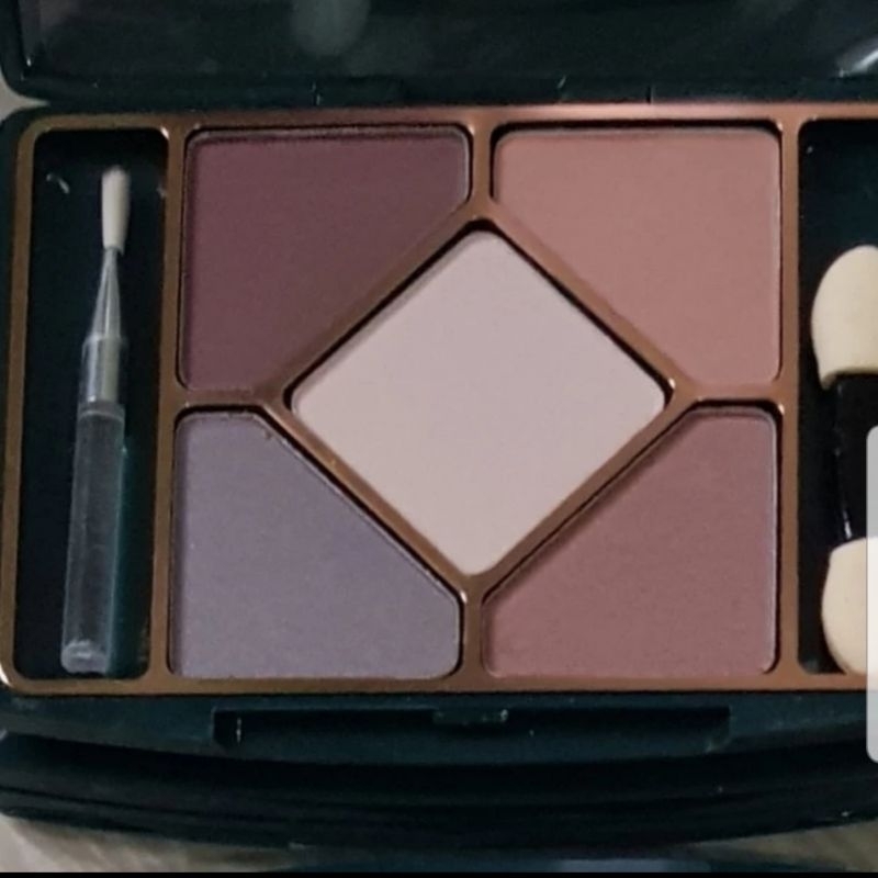 Eyeshadow Sara St. James