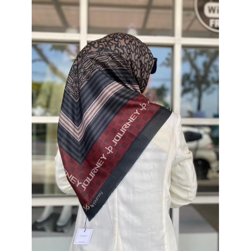 Hijab Segiempat Journey Scarves Motif Lisa