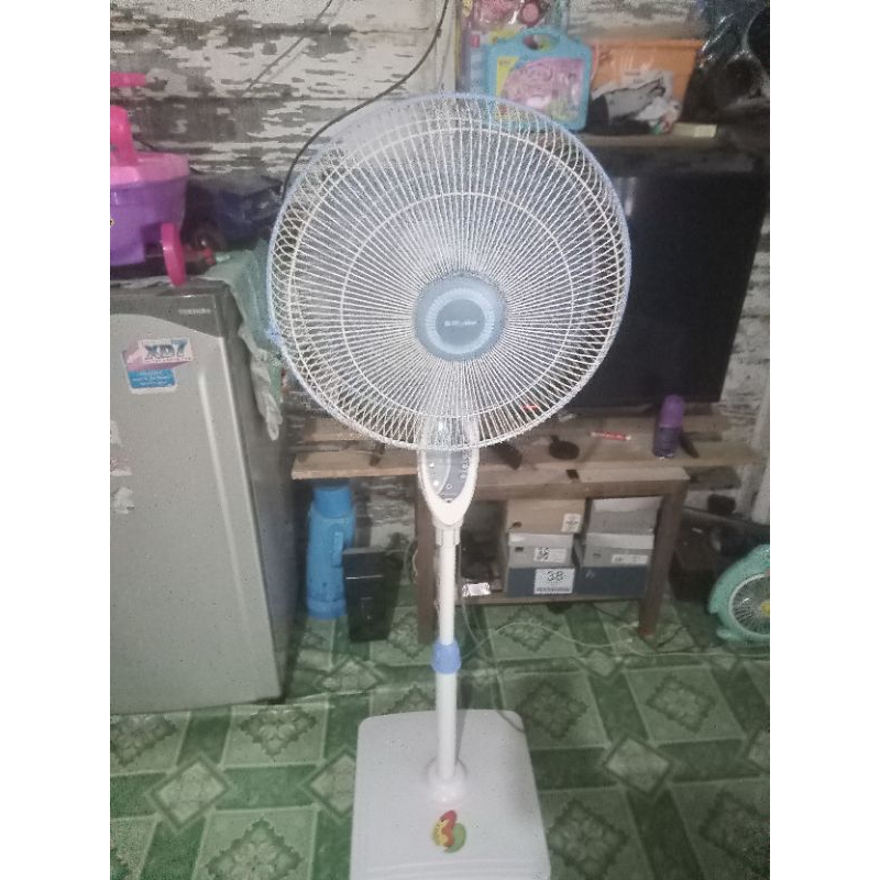 kipas angin bekas