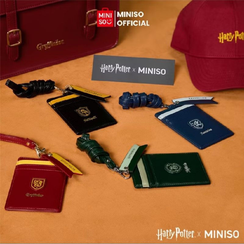 

Harry Potter x MINISO ~~ Card Holder with Lanyard Name Tag