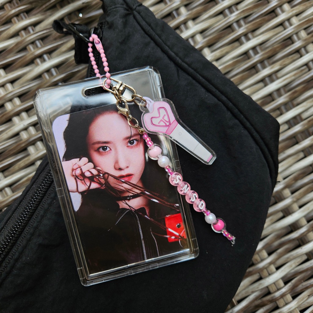 Cahol (Card holder) Akrilik Transparan Gantungan Ganci Manik GIRLGROUP 1.0  Blackpink SNSD aepsa Red