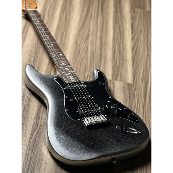 SQOE SEST700 VBK HSS Roasted Maple Series in Black Silverburst Limited Edition