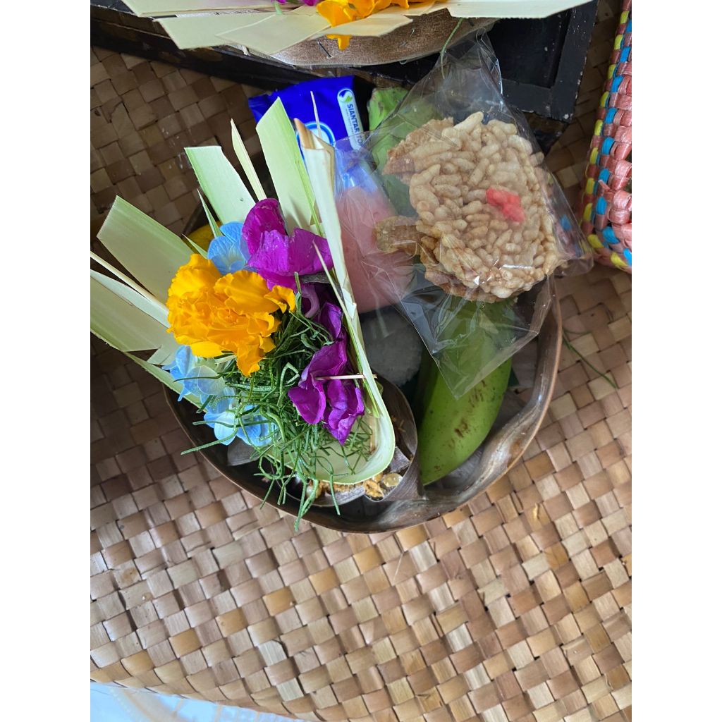 banten sodan cenik / banten ajuman cenik / banten gebogan cenik / sodan tamas / banten sodan tamas