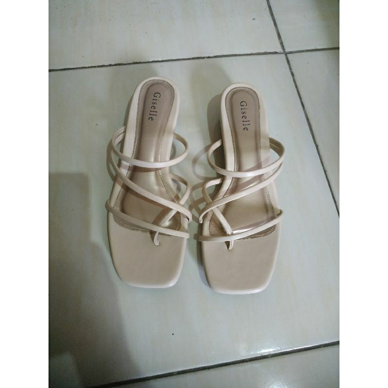 Preloved Heels Wisuda