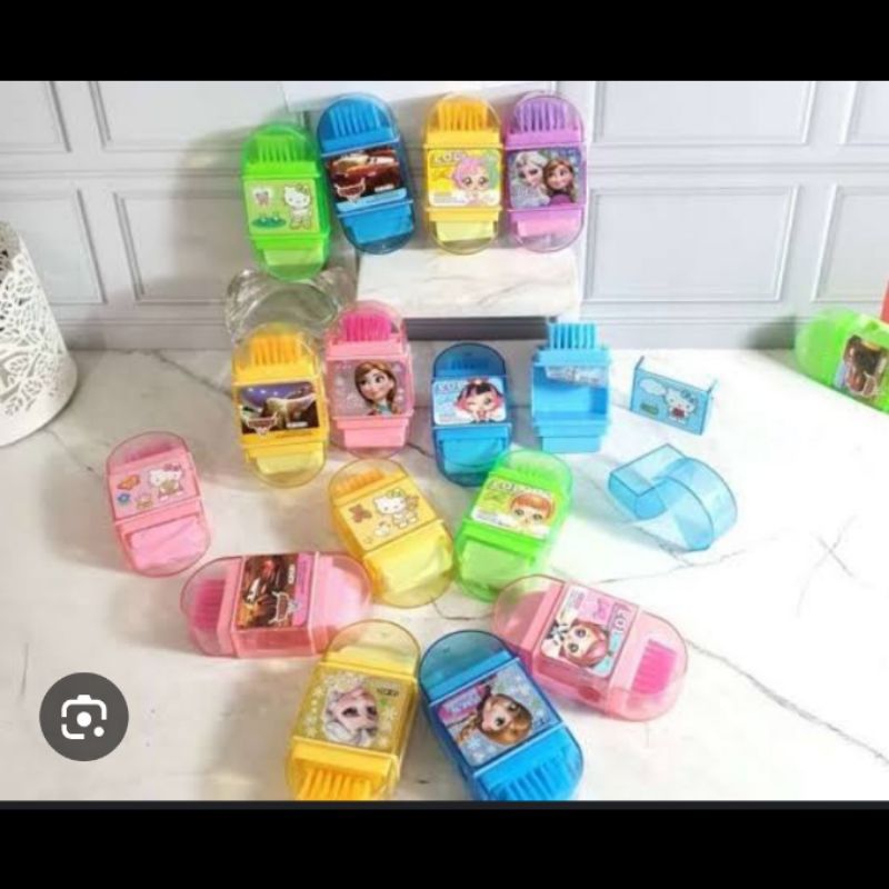 

Serutan Rautan 3 in 1 Sikat Penghapus Motif Karakter LOL SP- 8860 Frozen LS- 612 Tsum-tsum SP- 614