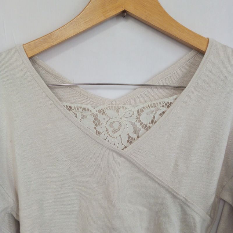 GRL crop atasan rajut