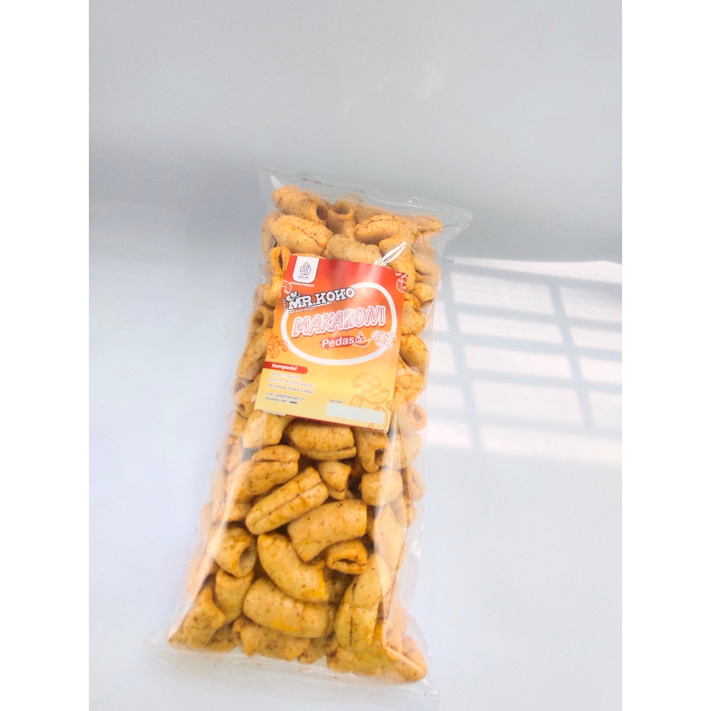 

Snack MR.Koko Makaroni Rasa Pedas Jagung Bakar Original Enak Renyah Gurih Bikin Nagih Cemilan Makanan Ringan Rasanya Nendang