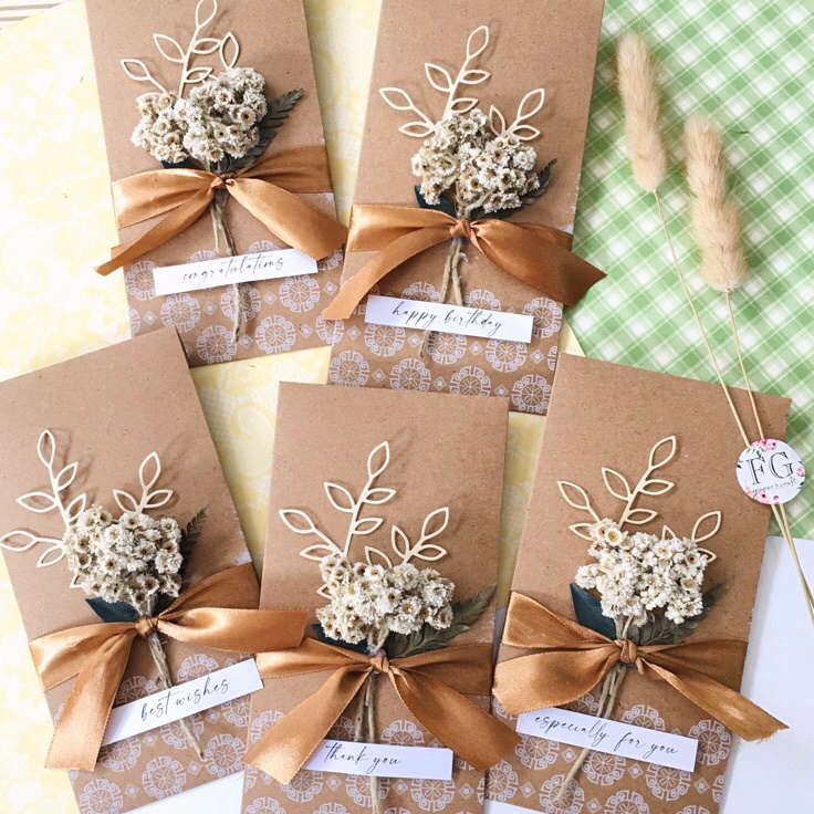 

KF7 Amplop Gift 9x17cm Kraft Ribbon Dried Flower by fgpaper