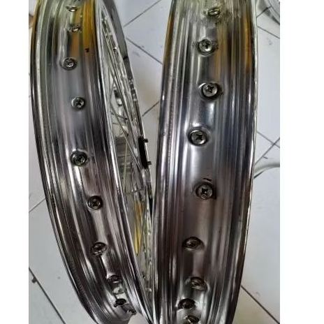 Velg jari jari revo absolute 110