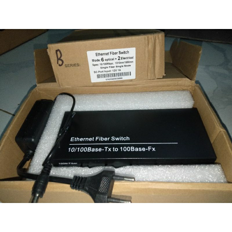 MEDIA CONVERTER (6FO2LAN+Adaptor)