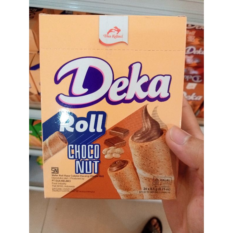 

Kemasan Baru Deka Wafer Roll Choco Nut 6,5 gram x 24 pcs Dua Kelinci