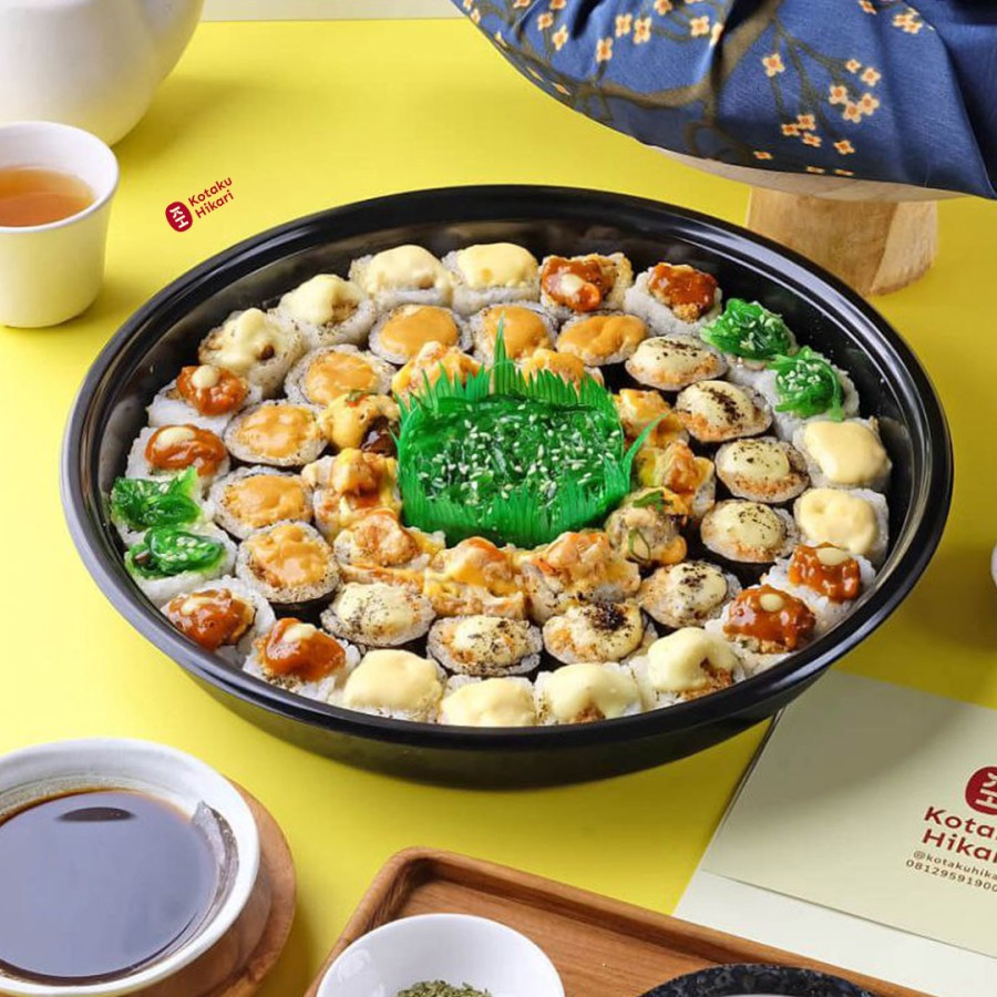 

Kotaku Hikari 光沢 Kotakushi Platter Sushi