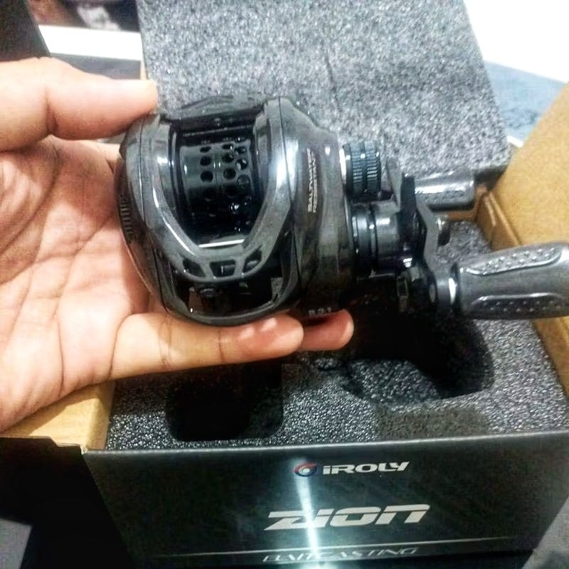 BAITCASTING REEL IROLY ZION SHALLOW SPOOL LIKE NEW