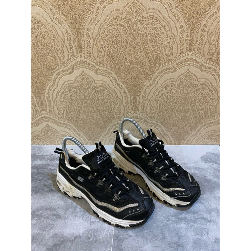 SKECHERS D’LITES (SECOND)