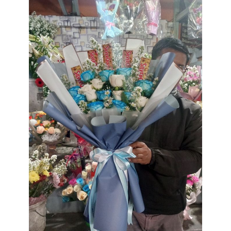 BUKET COKLAT DAN BUNGA