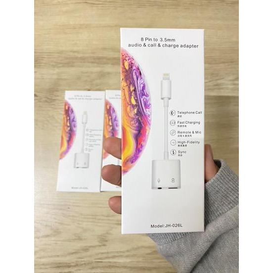 KABEL (JH-026L) 8 PIN TO 3.5MM AUDIO, CALL DAN CHARGER ADAPTER