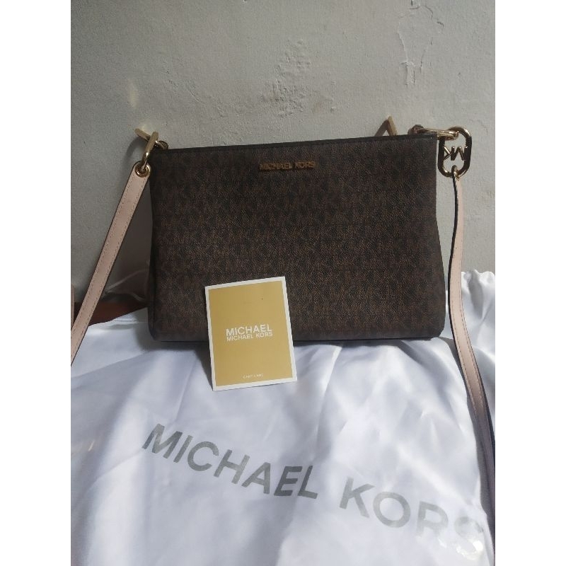 preloved MK ,MK Trisha , shoulder bag, MK signature ori second