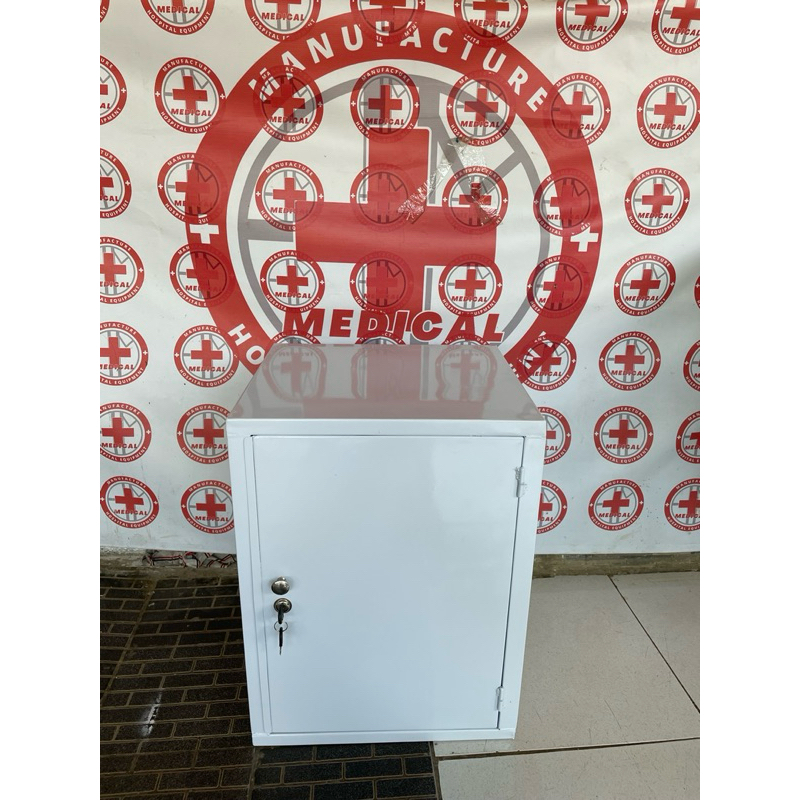 lemari narkotika 2 pintu / lemari psikotropika