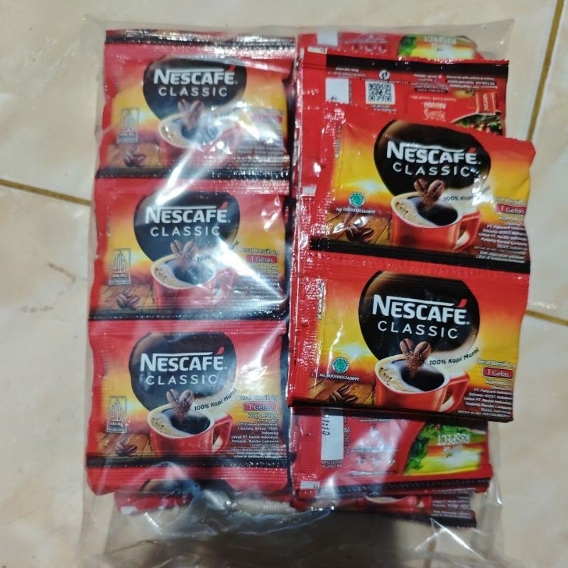 

Nescafe Classic Kopi Murni Sachet Kecil 2gr (isi 20pc)