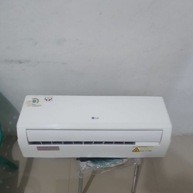 Second Ac Indoor LG 1/2pk ( mulus)