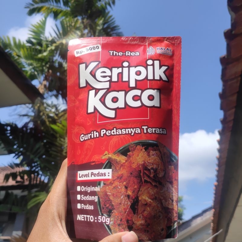

Keripik Kaca - Gurih Pedasnya Terasa 50g
