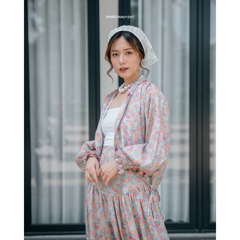 [Intalicious] Zoe Set in Cherise