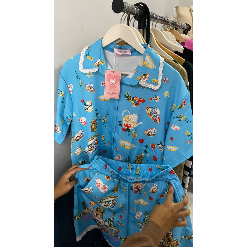 Miss alley oneset lucu