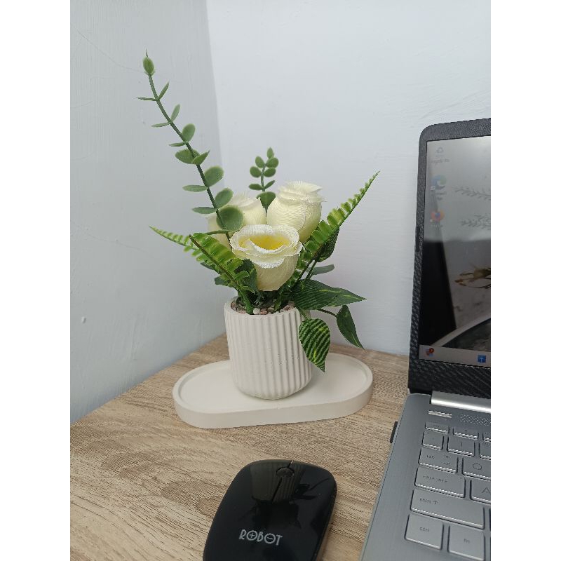 Set Rangkaian Bunga Mawar Daun Diffiser / Hiasan Meja Kerja / Hiasan Meja Rumah / Hiasan Rak Dinding