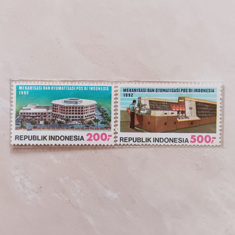 

(AB) Perangko Indonesia 1992 Mekanisasi dan Otomatisasi Pos di Indonesia Set Lengkap 2 pcs Mint