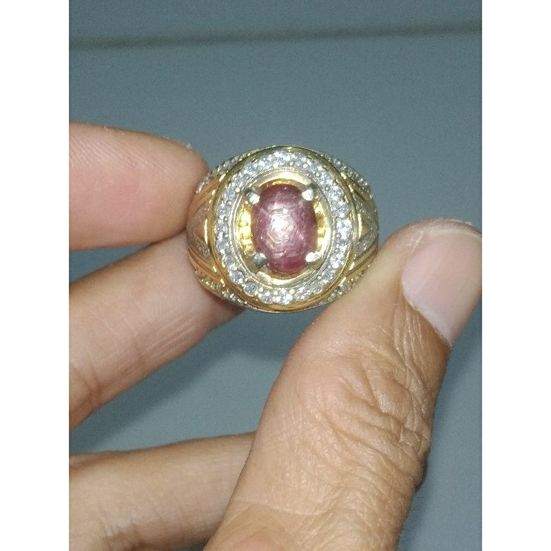 Batu Permata Ruby ster Bermemo