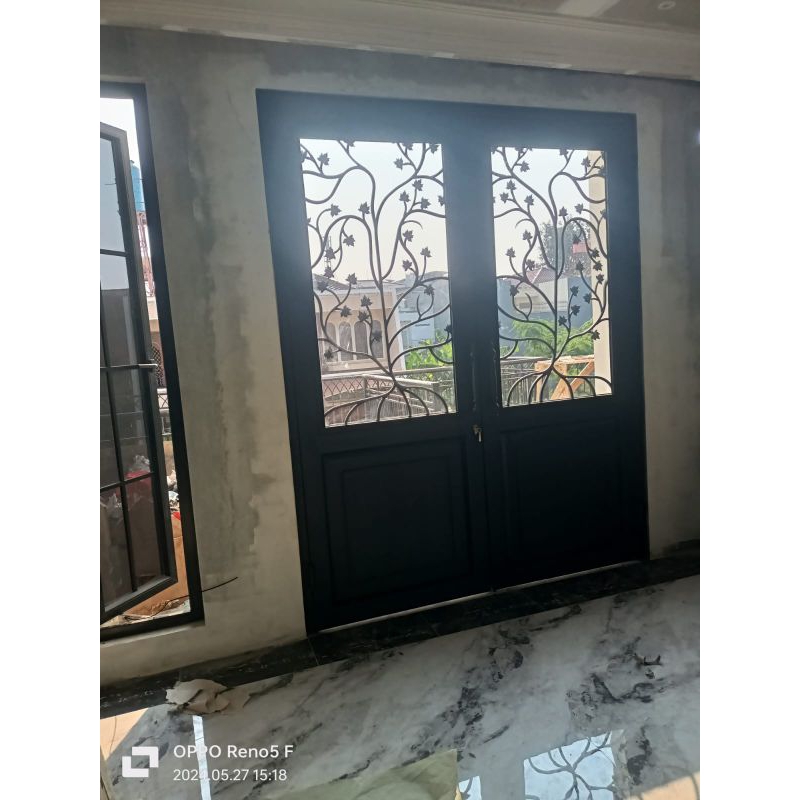 kusen pintu besi tempa klasik