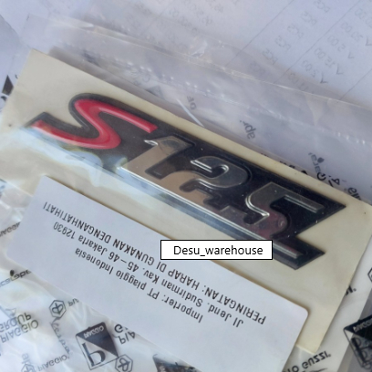 Sticker Vespa S 125 Original Emblem Body Stiker