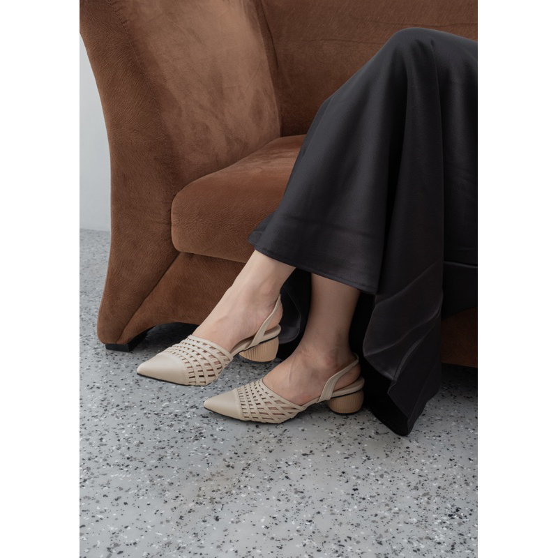 Dika - Typa Heels Wanita Sintetis Taupe & Sand