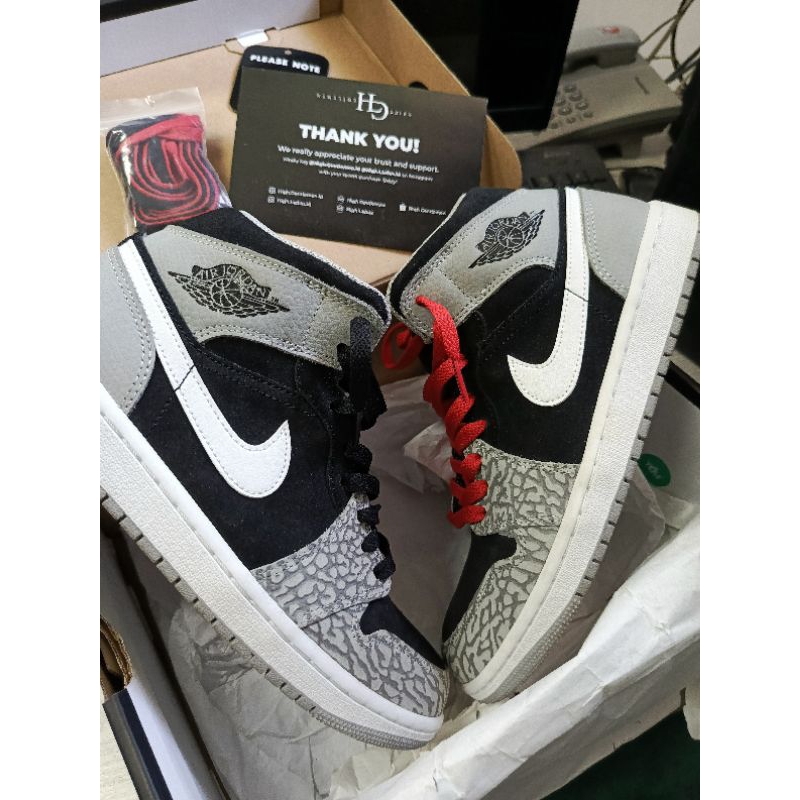 NIKE AIR JORDAN 1 MID SE