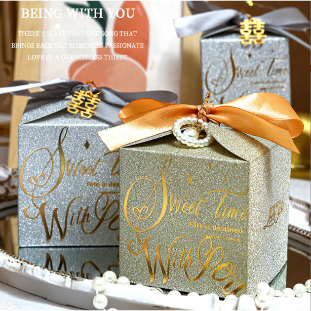 

Kotak Souvenir Box Dengan Pita Pesta Pernikahan Ulang Tahun Kotak Permen Hadiah Souvenir Doorgift Permen Bentuk Berlian Kotak Telur Gula Kotak Upacara Pernikahan GIFT KOTAK EMAS PIRAMID BOX KOTAK PERHIASAN BOX WEDDING HAMPERS KADO MEWAH