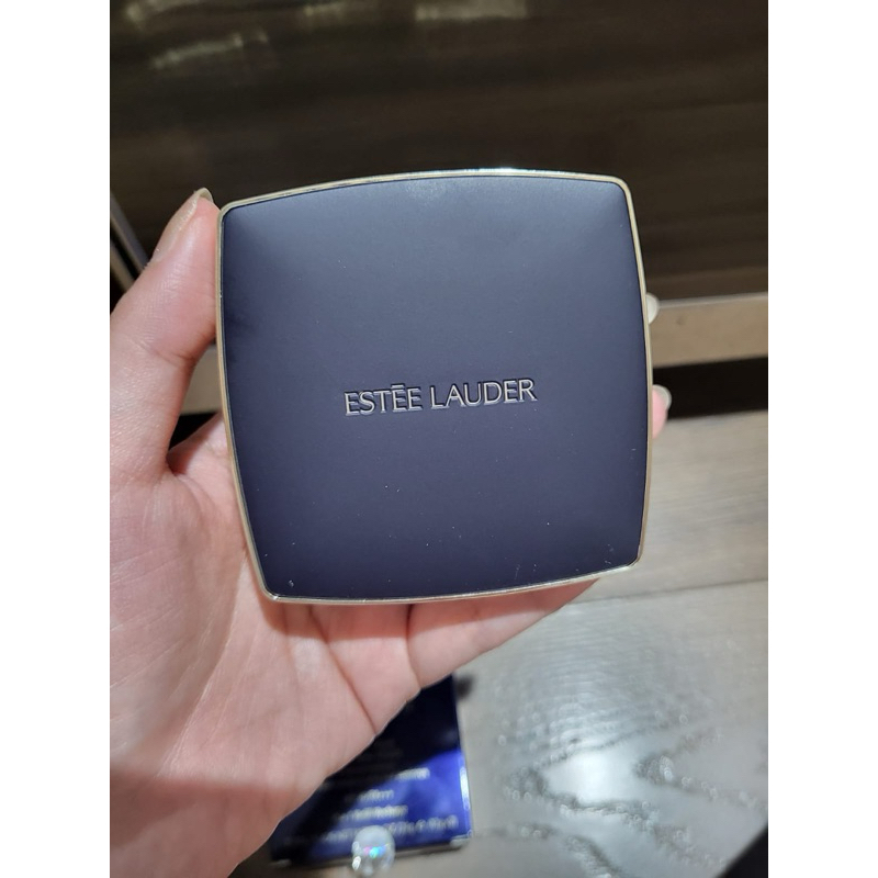 Estee Lauder Double Wear Soft Glow Matte Cushion